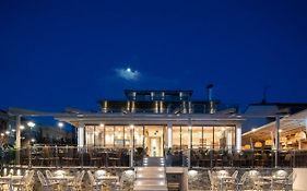 Sea Level Hotel